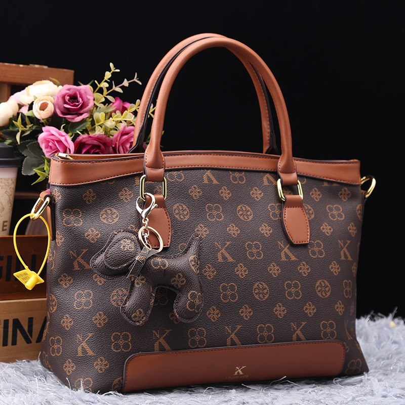Легкая люксовая женская сумка  – обзор и цена Women Bags High End Brands